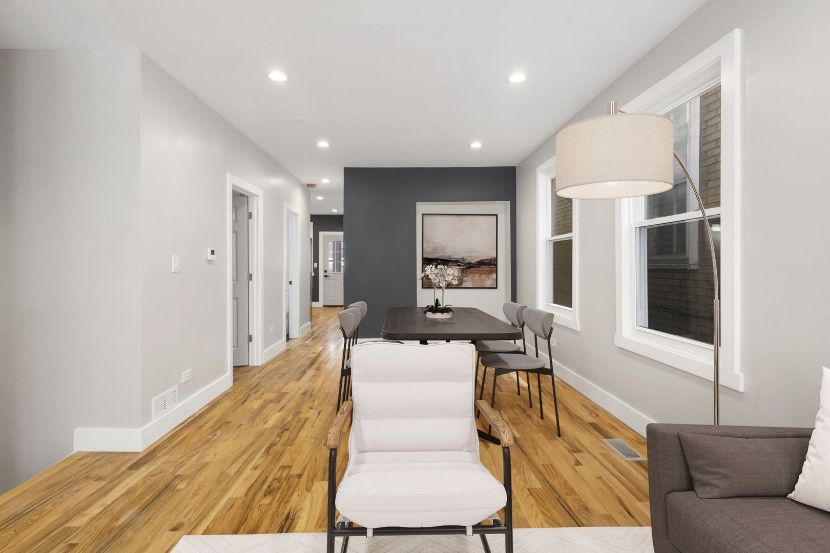 6129 North Ravenswood Avenue Chicago IL 60660