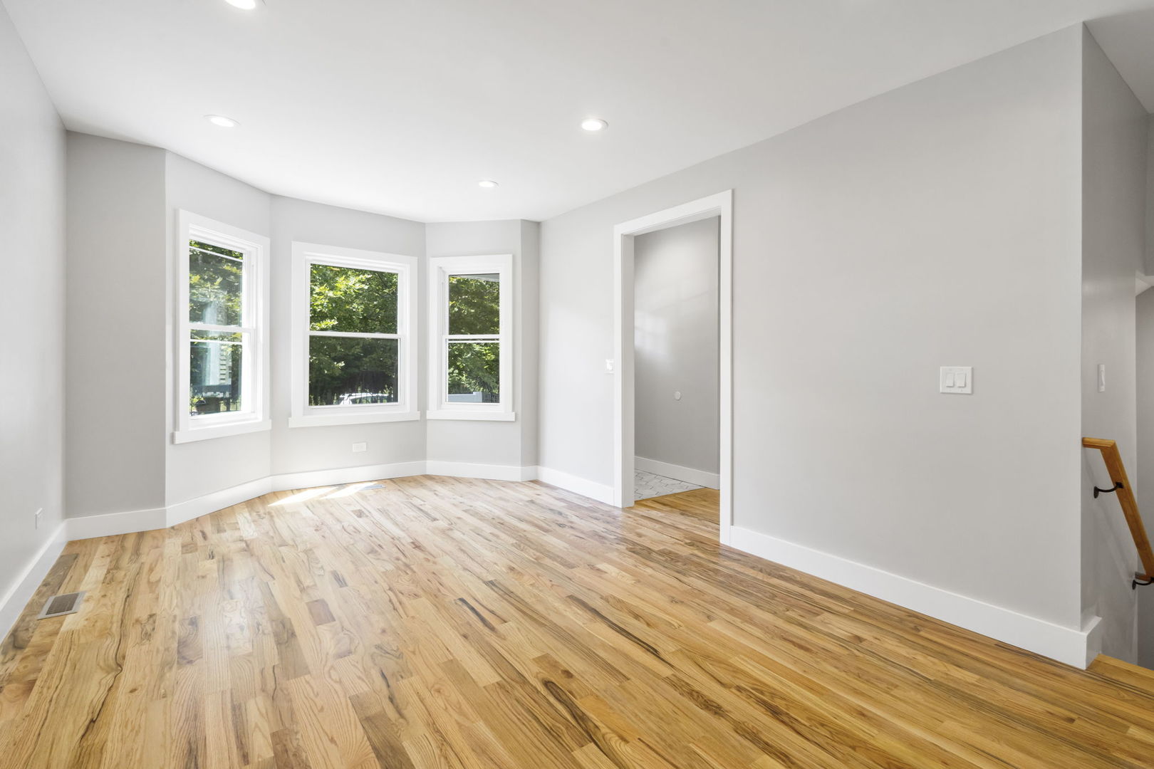 6129 North Ravenswood Avenue Chicago IL 60660
