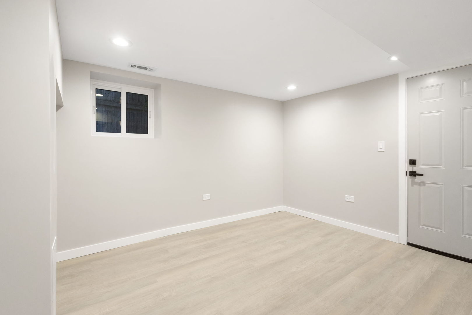 6129 North Ravenswood Avenue Chicago IL 60660