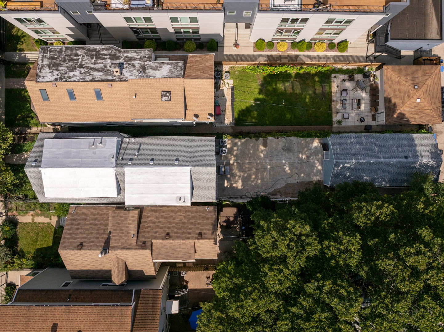 6129 North Ravenswood Avenue Chicago IL 60660