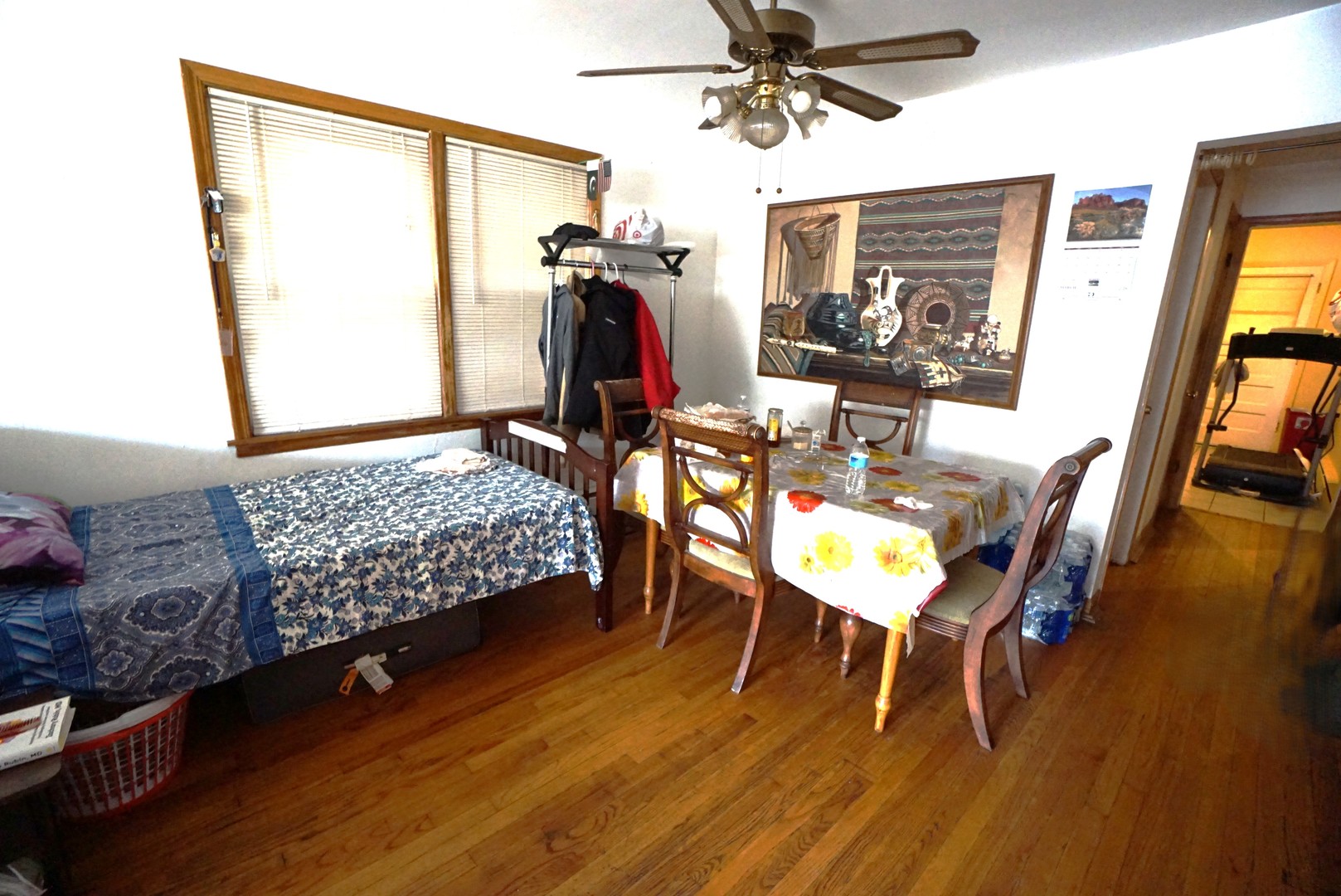 6430 North Hoyne Avenue Chicago IL 60645