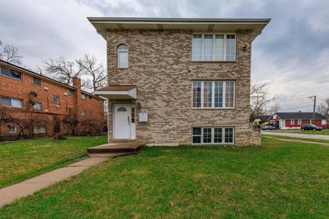 98 West 154th Street Harvey IL 60426