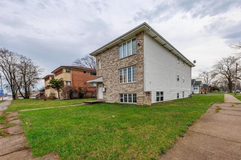 98 West 154th Street Harvey IL 60426