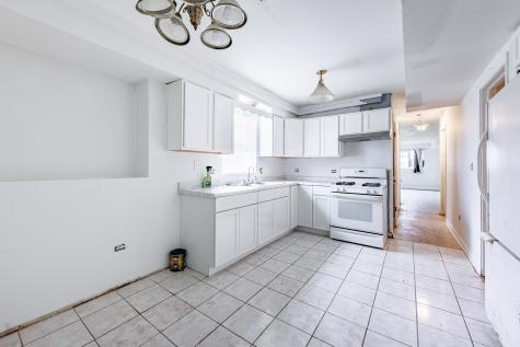 98 West 154th Street Harvey IL 60426