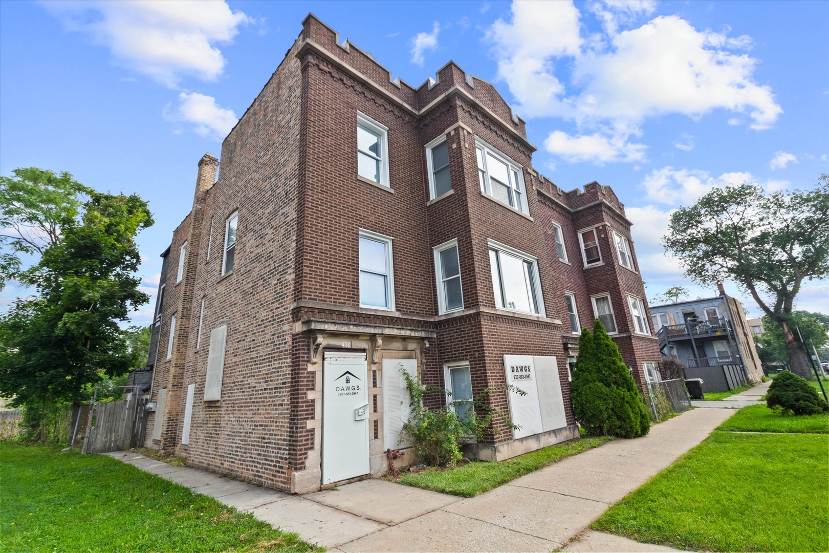 4116 West Arthington Street Chicago IL 60624
