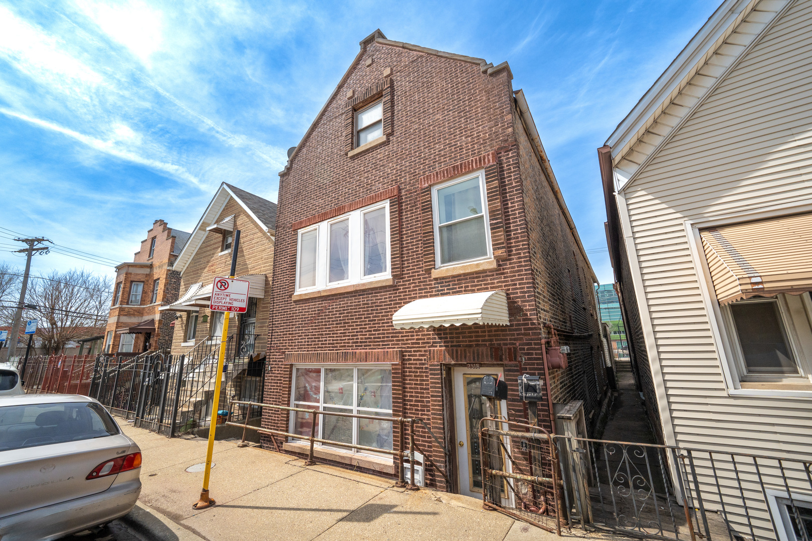 2518 South Claremont Avenue Chicago IL 60608