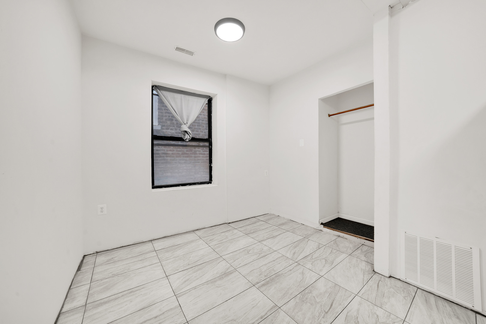 2518 South Claremont Avenue Chicago IL 60608