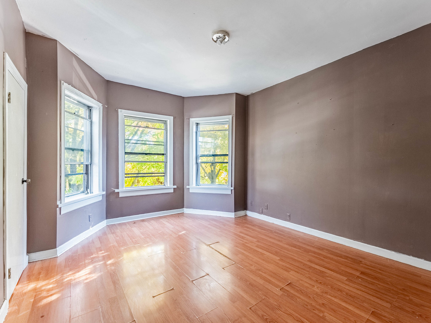 3244 North Drake Avenue Chicago IL 60618