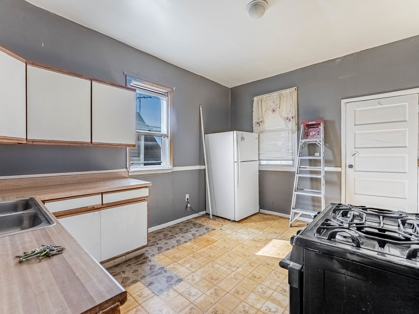 3244 North Drake Avenue Chicago IL 60618