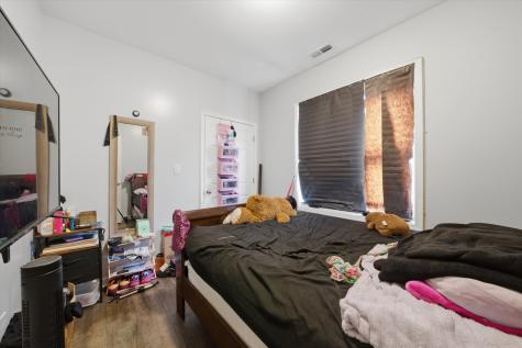 7952 South Marquette Avenue Chicago IL 60617