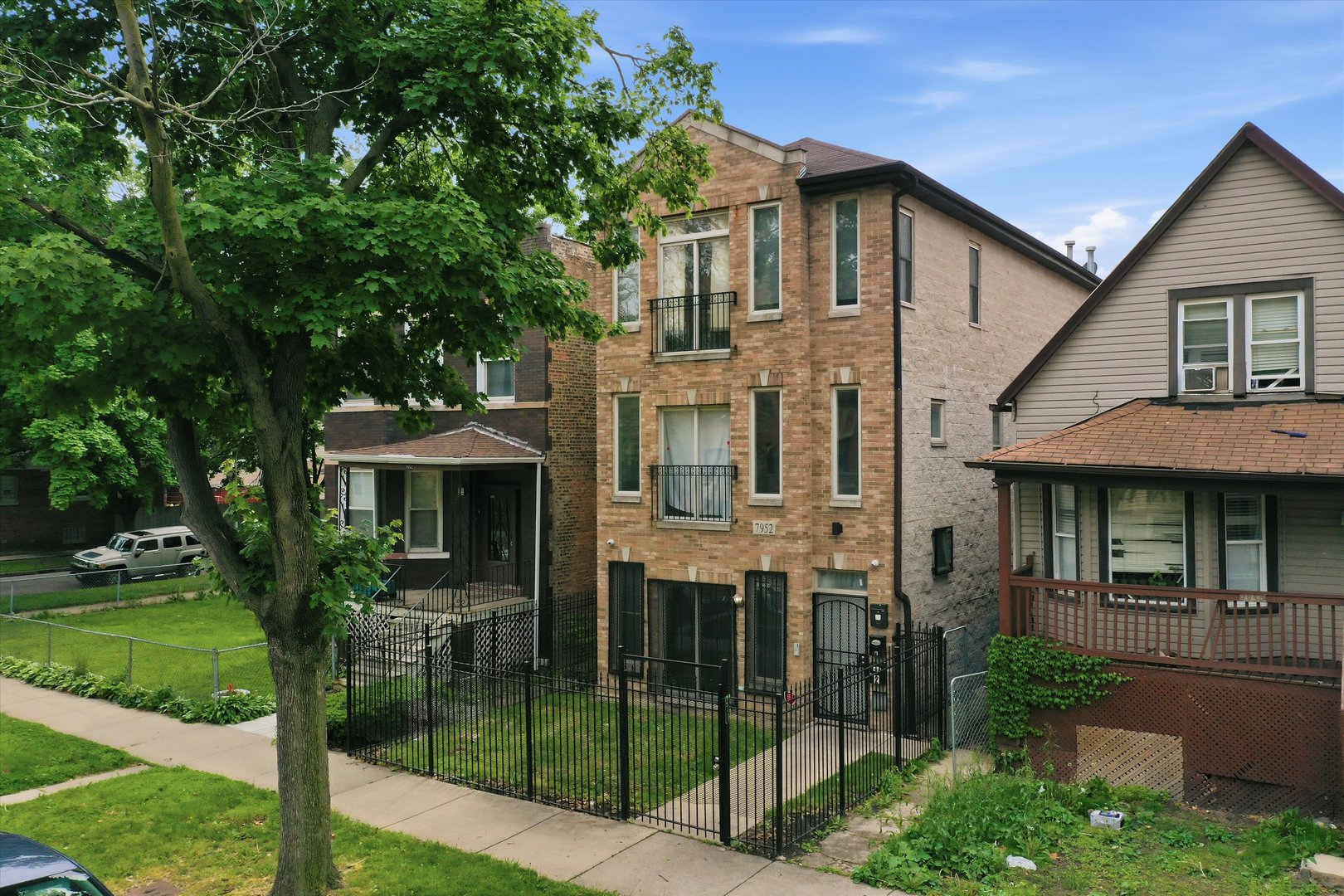 7952 South Marquette Avenue Chicago IL 60617