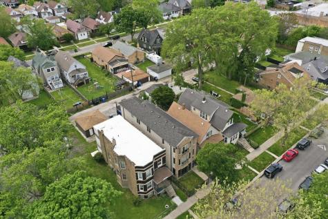 7952 South Marquette Avenue Chicago IL 60617