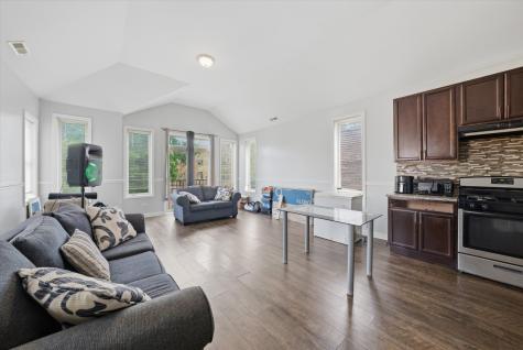 7952 South Marquette Avenue Chicago IL 60617