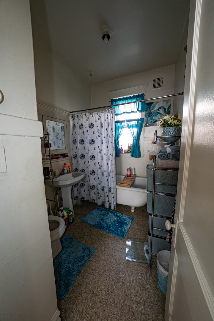 1825 South Troy Street Chicago IL 60623