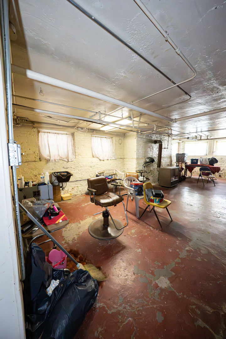 1825 South Troy Street Chicago IL 60623