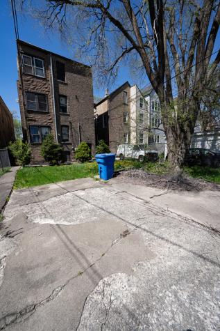 1825 South Troy Street Chicago IL 60623