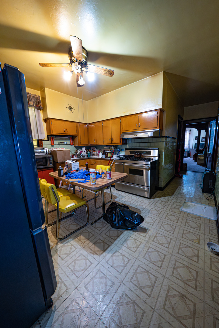 1825 South Troy Street Chicago IL 60623