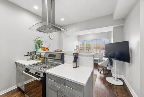 2451 West Rice Street Chicago IL 60622