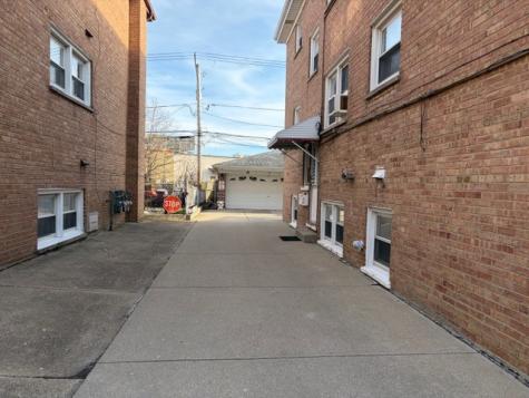 8053 West Churchill Avenue Niles IL 60714