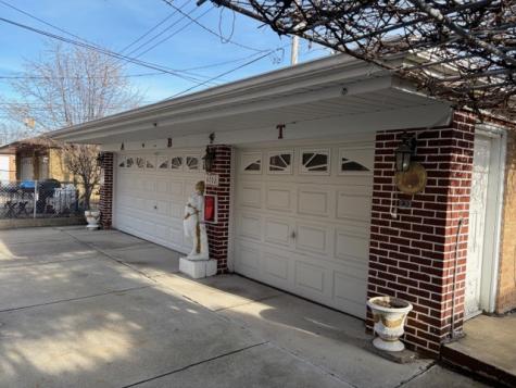 8053 West Churchill Avenue Niles IL 60714