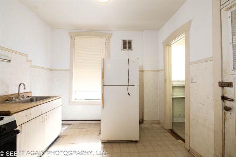 7930 South Luella Avenue Chicago IL 60617