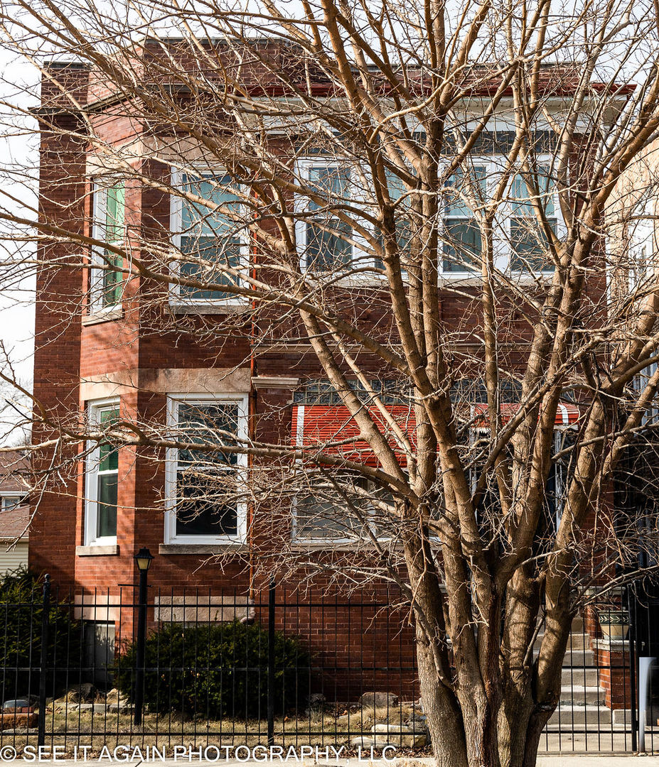 7930 South Luella Avenue Chicago IL 60617