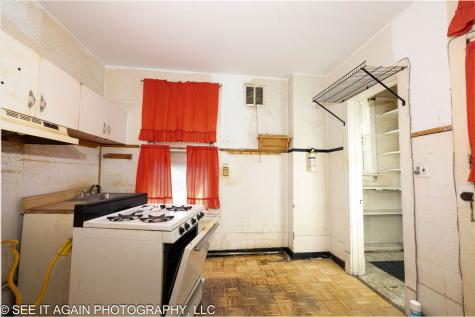 7930 South Luella Avenue Chicago IL 60617