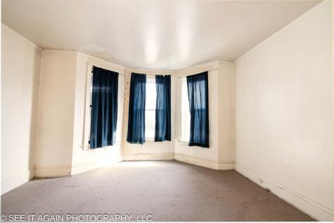 7930 South Luella Avenue Chicago IL 60617
