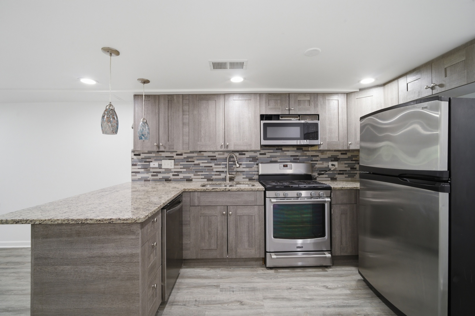 3505 West Le Moyne Street Chicago IL 60651