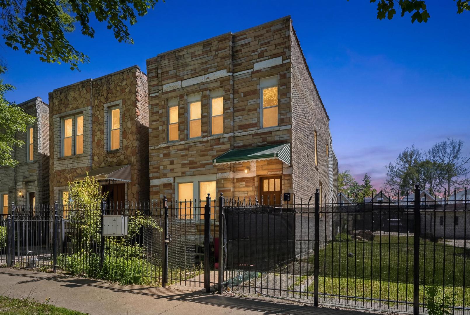 3505 West Le Moyne Street Chicago IL 60651