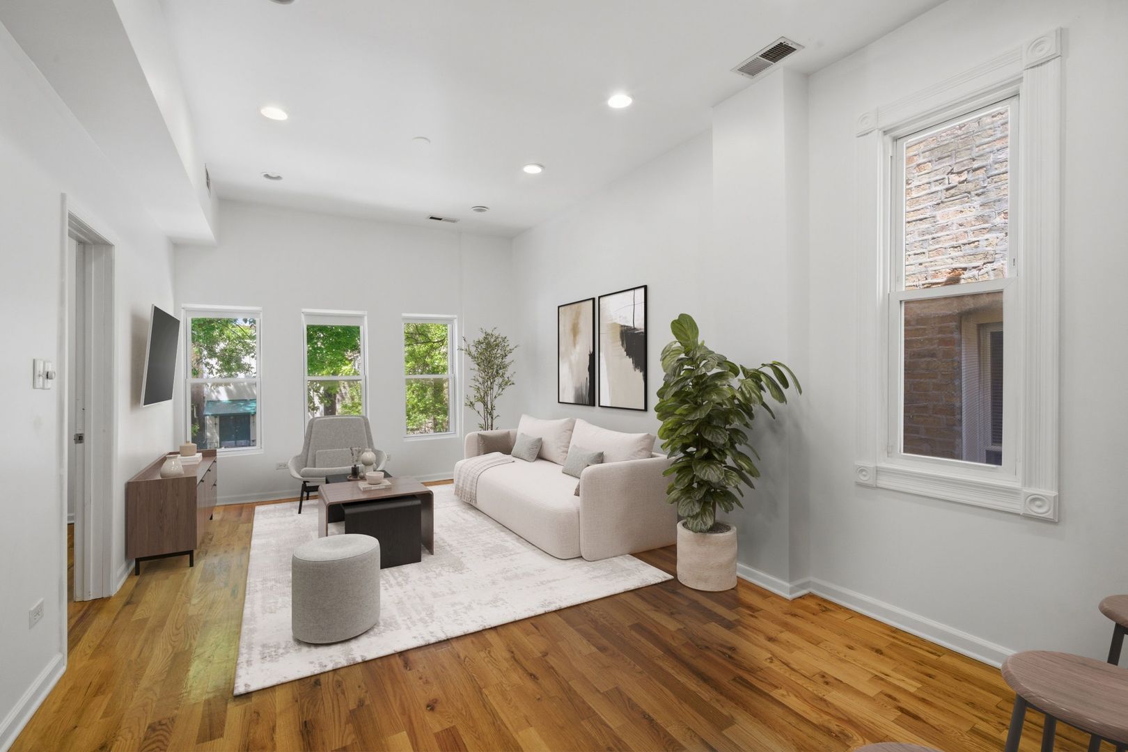 3505 West Le Moyne Street Chicago IL 60651
