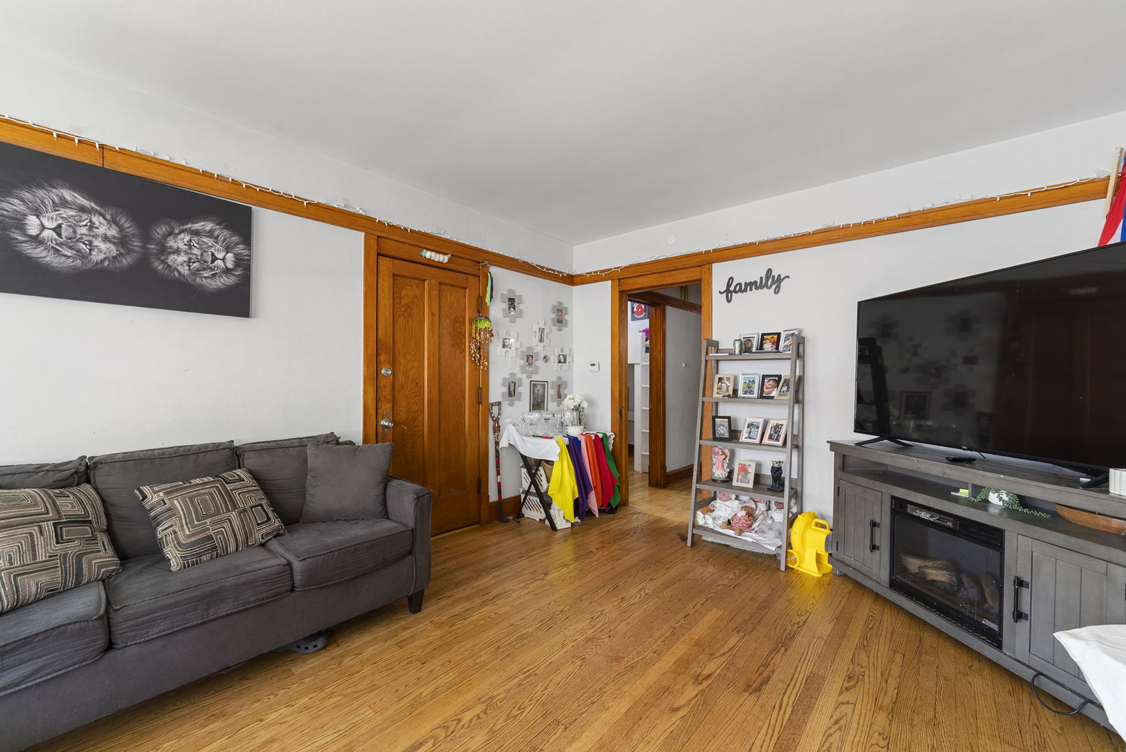 5121 West Henderson Avenue Chicago IL 60641