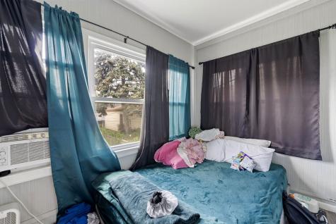 5121 West Henderson Avenue Chicago IL 60641