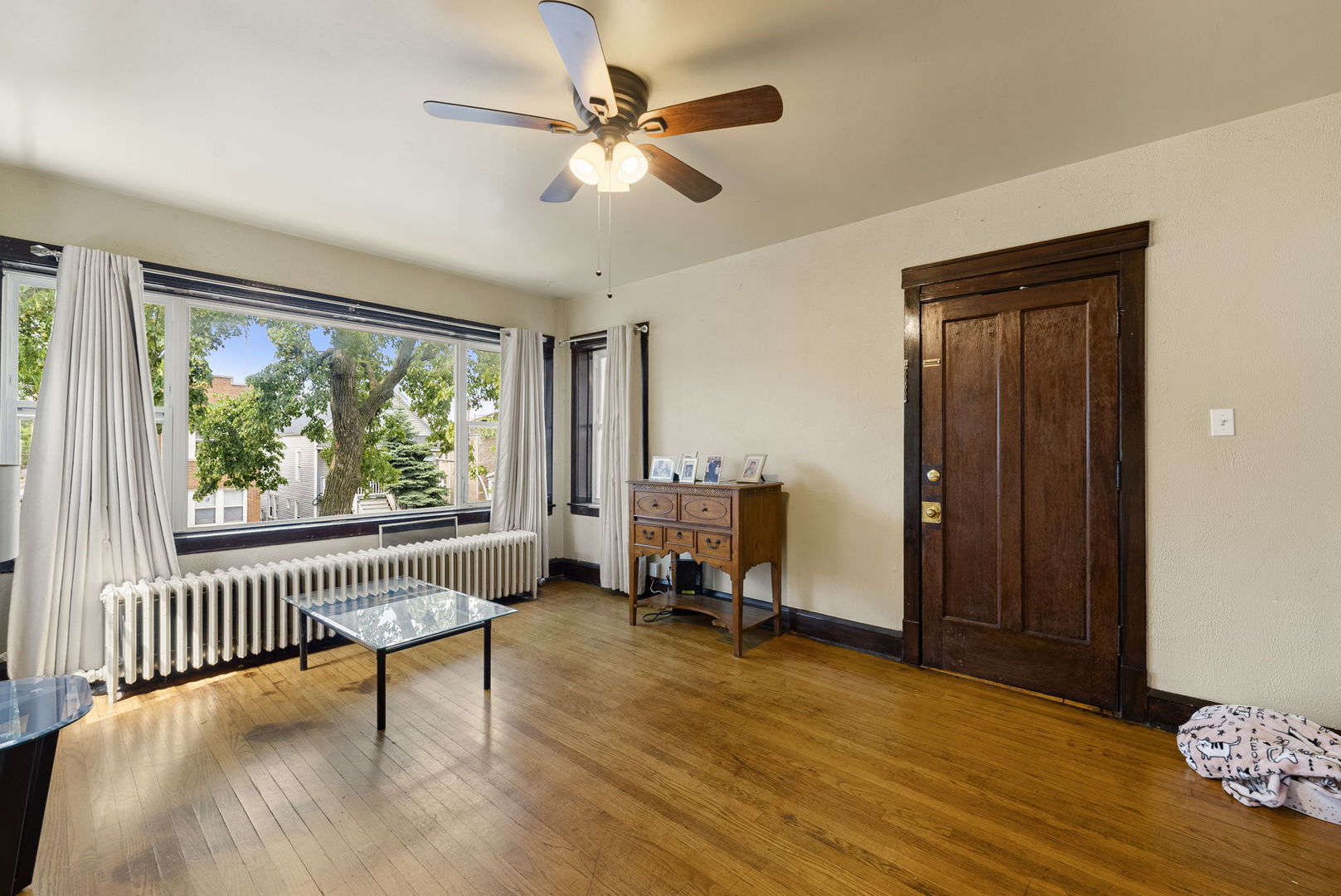 5121 West Henderson Avenue Chicago IL 60641