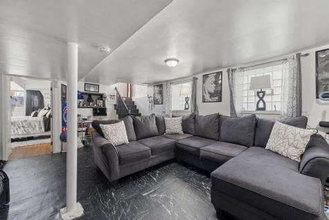 5121 West Henderson Avenue Chicago IL 60641
