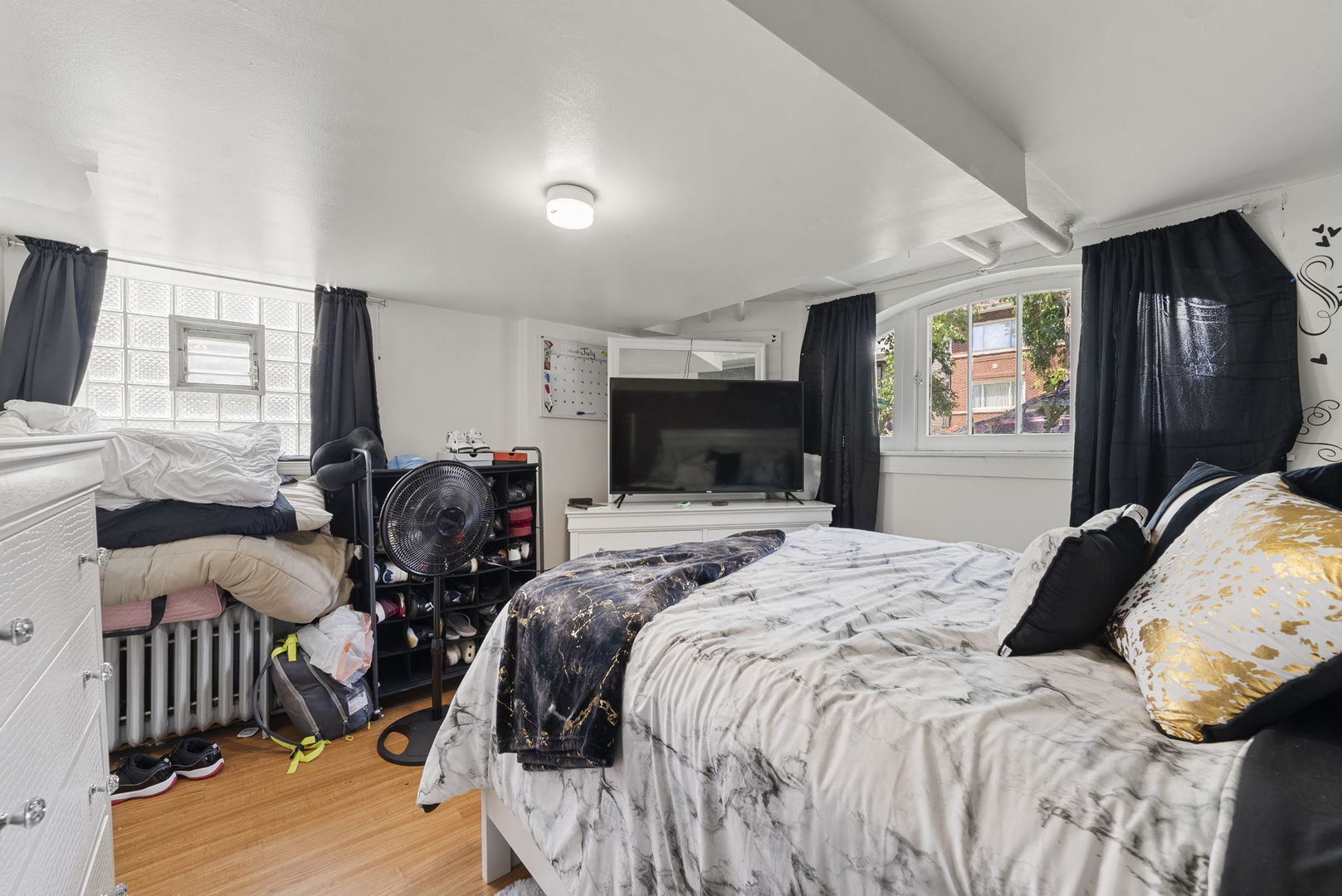 5121 West Henderson Avenue Chicago IL 60641