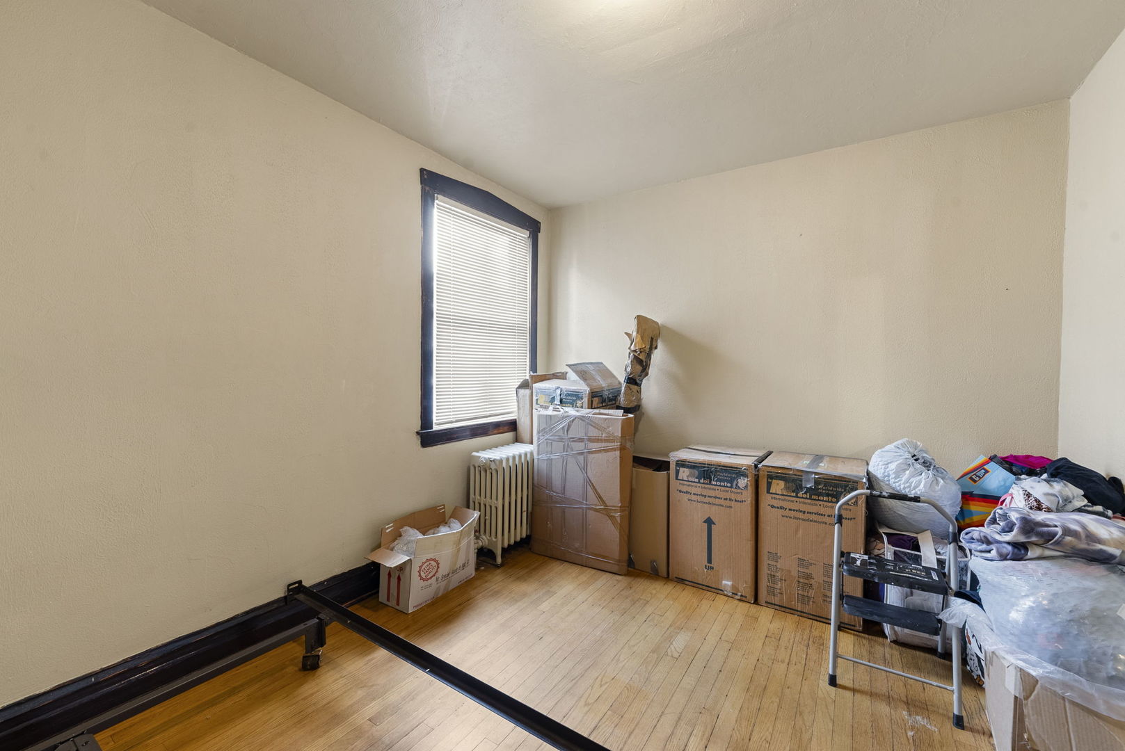 5121 West Henderson Avenue Chicago IL 60641