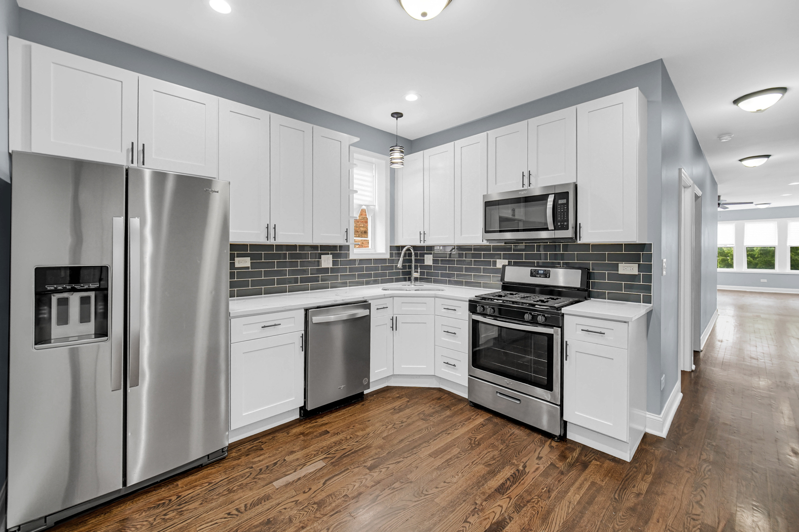 8120 South Loomis Boulevard Chicago IL 60620