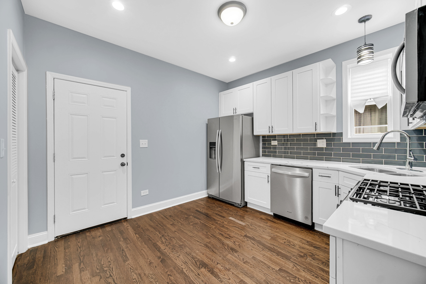 8120 South Loomis Boulevard Chicago IL 60620