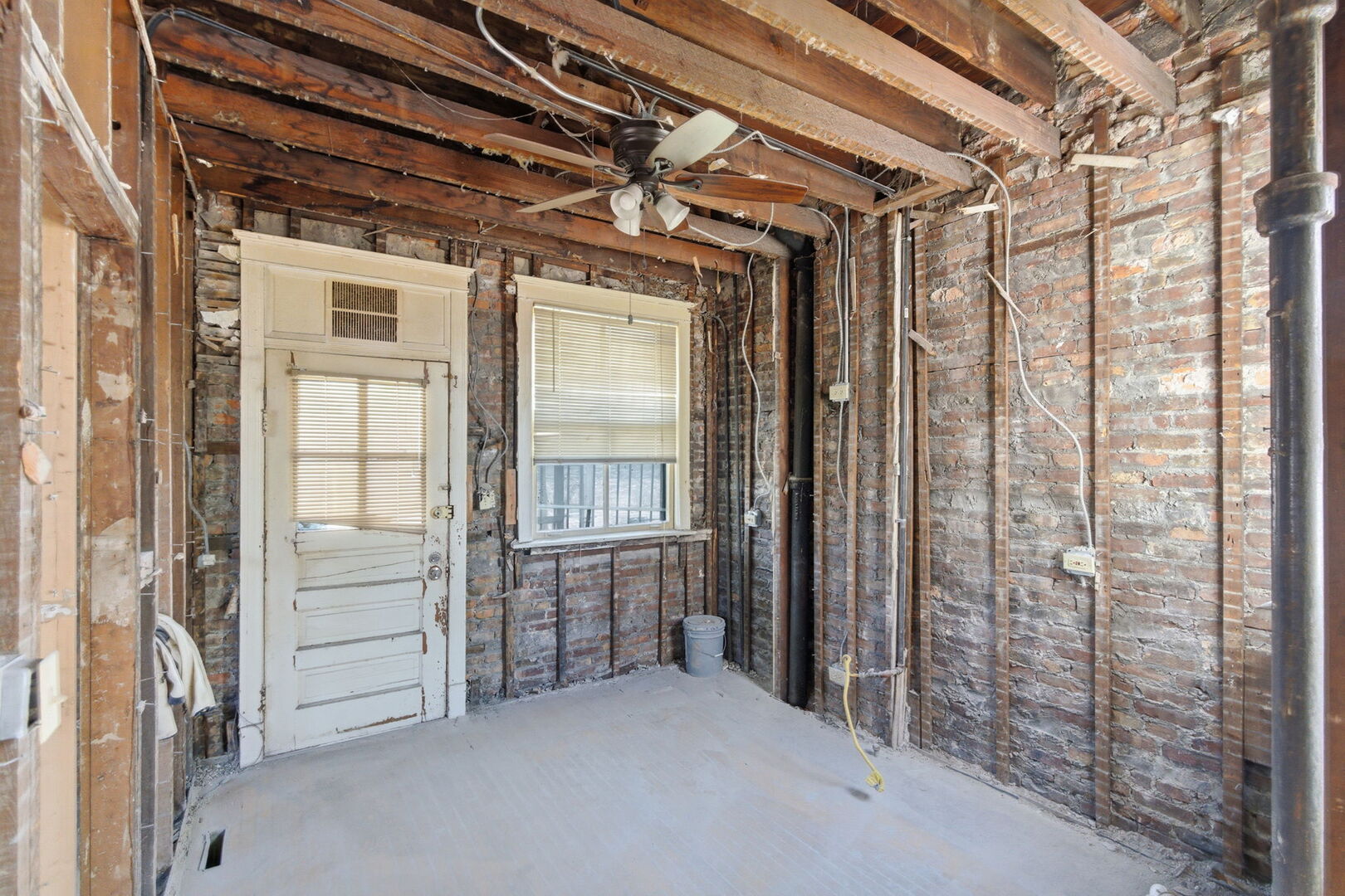 4135 South Wallace Street Chicago IL 60609