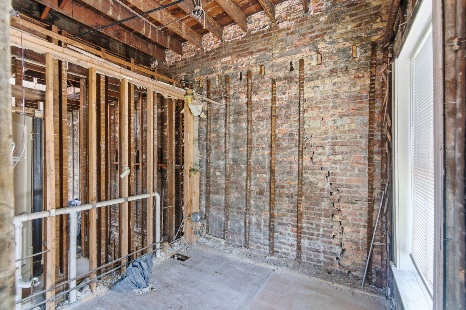 4135 South Wallace Street Chicago IL 60609