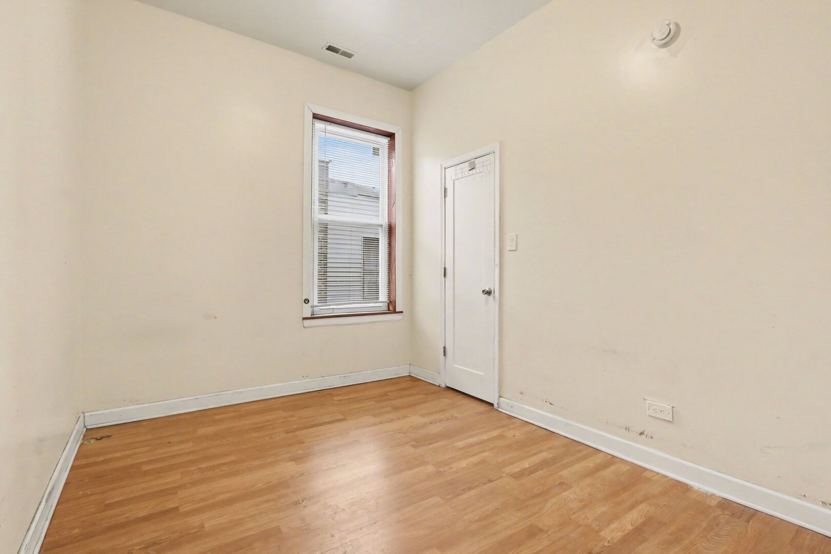 5718 South Green Street Chicago IL 60621