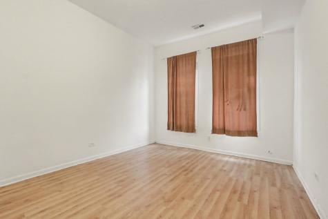 5718 South Green Street Chicago IL 60621