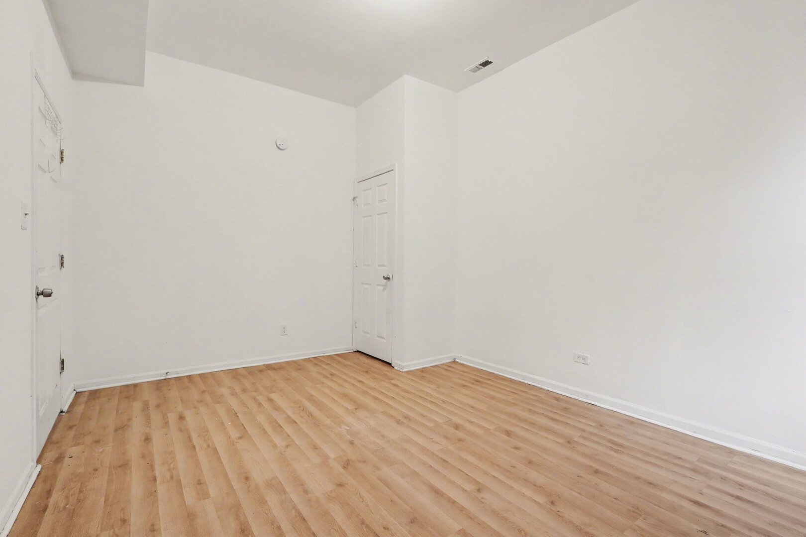 5718 South Green Street Chicago IL 60621