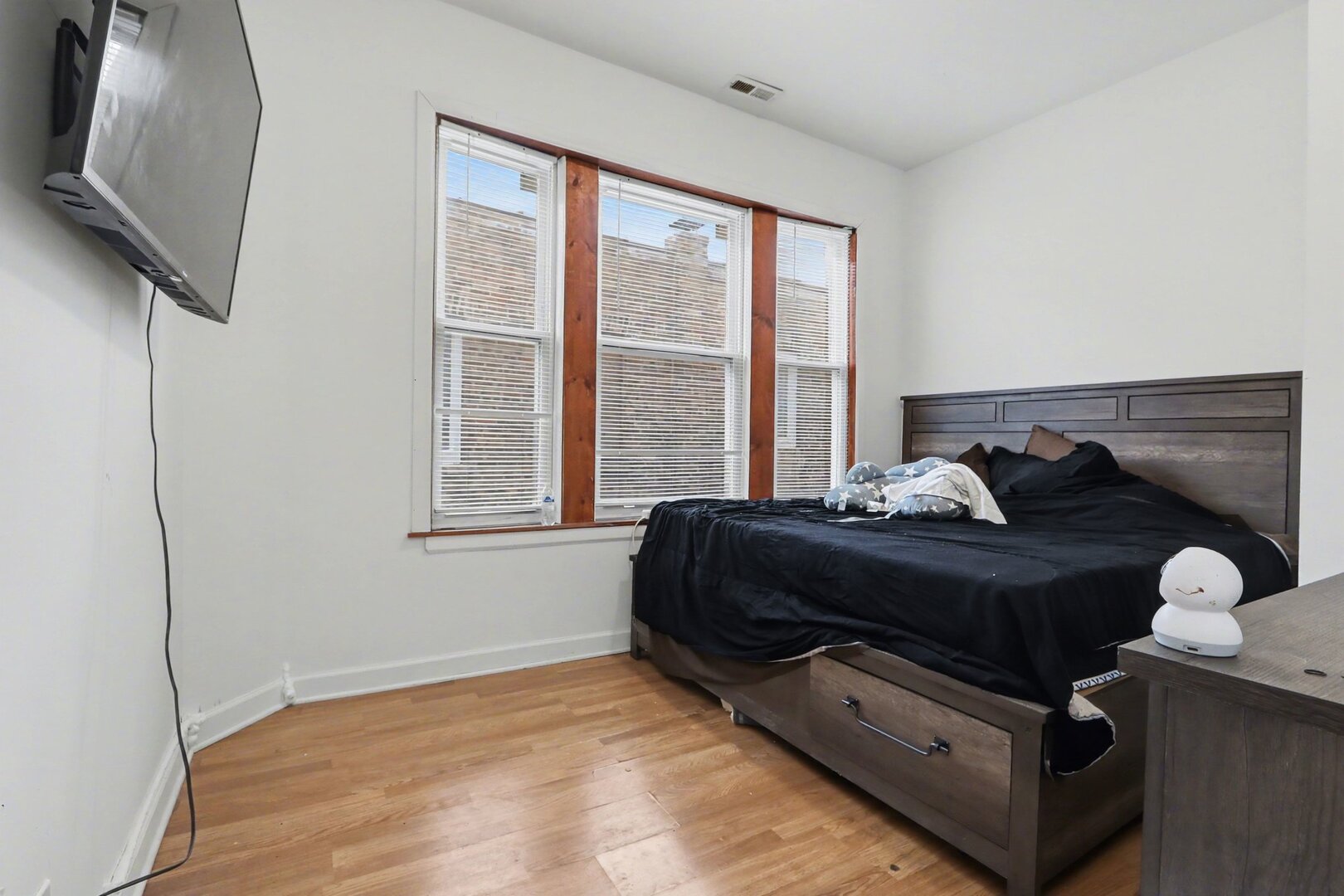 5718 South Green Street Chicago IL 60621