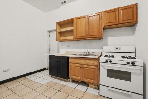 5718 South Green Street Chicago IL 60621