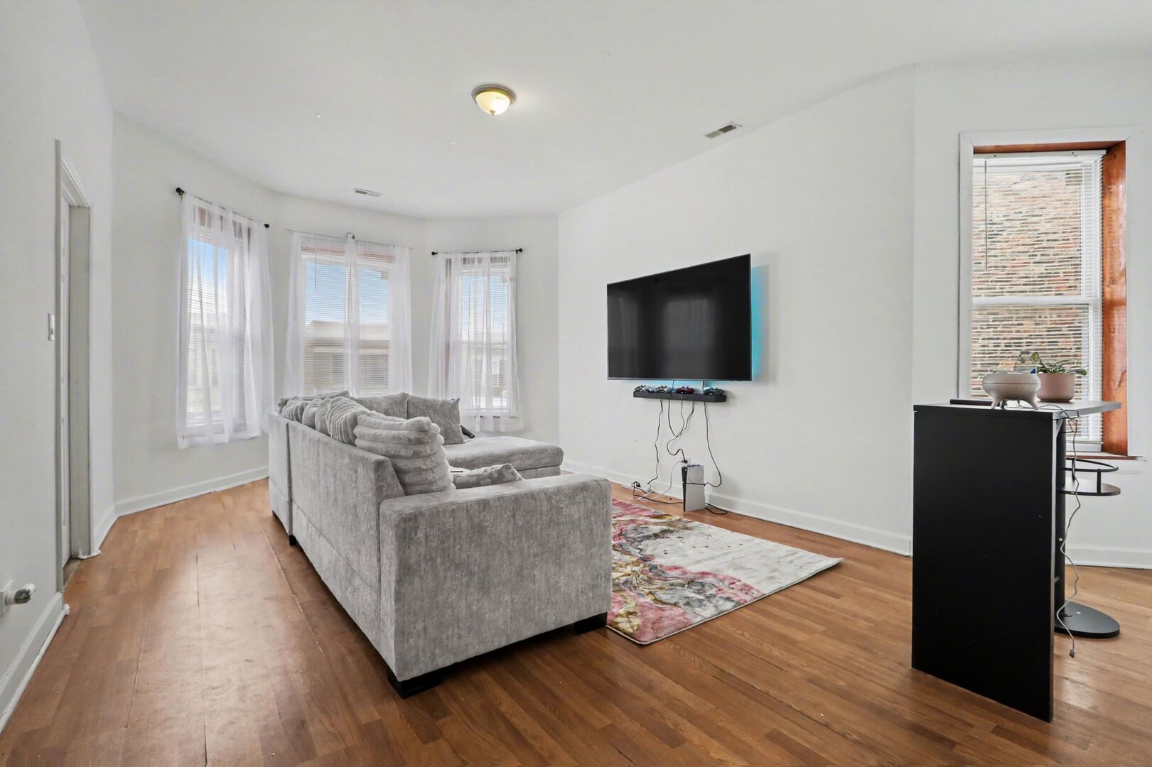 5718 South Green Street Chicago IL 60621