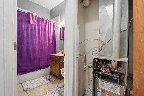 5718 South Green Street Chicago IL 60621