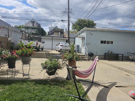 1728 North Francisco Avenue Chicago IL 60647