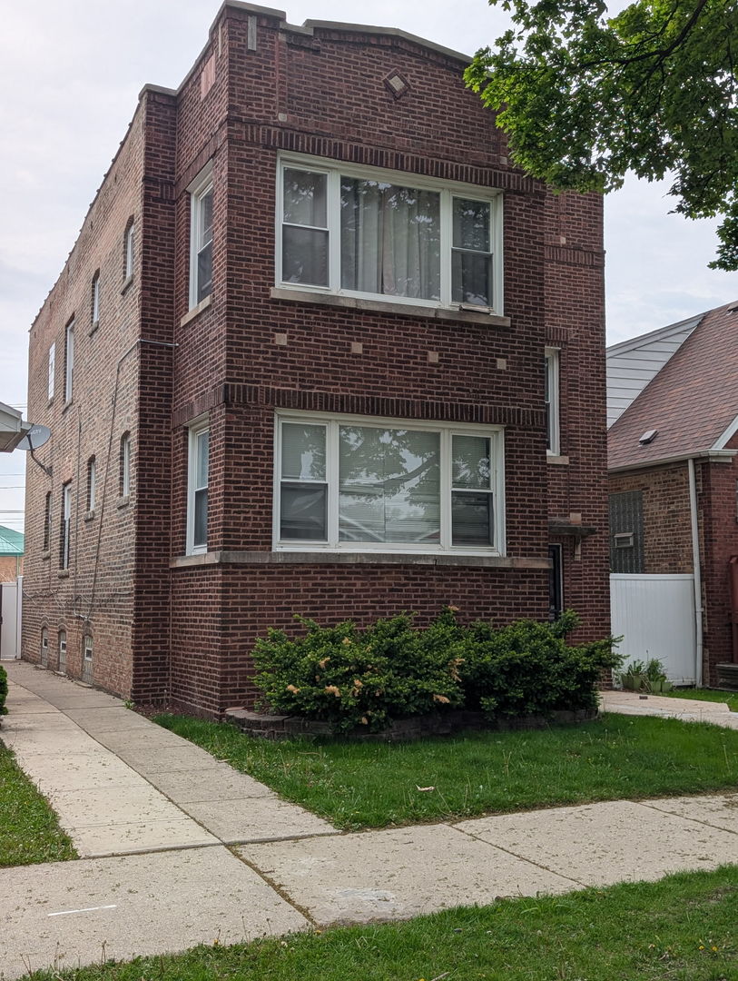 554 East 103rd Place Chicago IL 60628